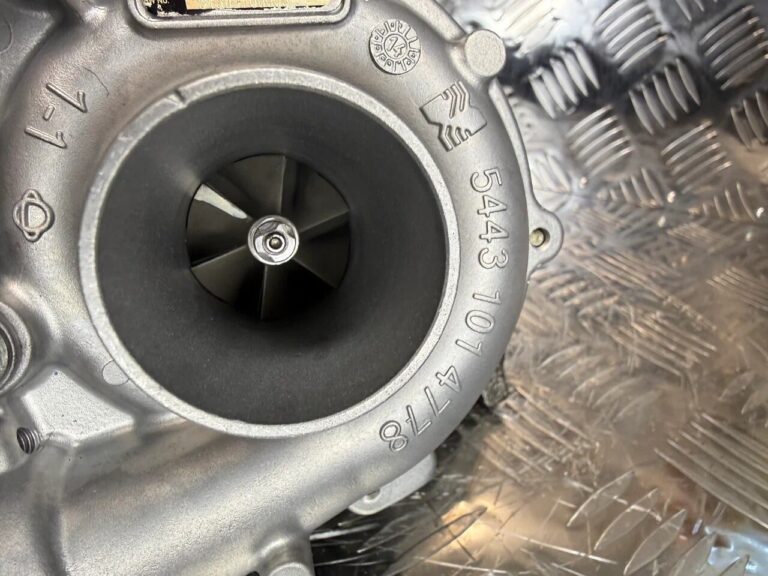 Турбина 54389700005 BorgWarner для Mercedes, Renault